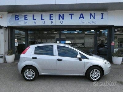 Usata Fiat Punto Street 69 CV (50 kW) 2015 Grigio Utilitaria
