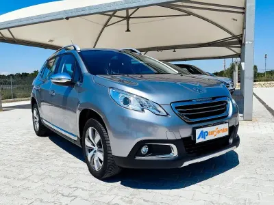 Usata Peugeot 2008 Allure 92 CV (67 kW) 2014 Grigio SUV