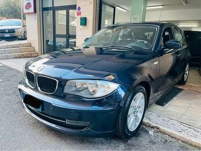Usata BMW 118 142 CV (104 kW) 2009 Blu Utilitaria