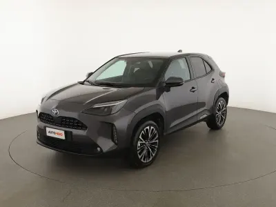 Usata Toyota Yaris Lounge 116 CV (85 kW) 2022 Grigio Utilitaria