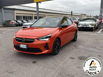 Usata Opel Corsa GS Line 131 CV (96 kW) 2022 Arancione Utilitaria