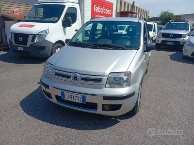 Usata Fiat Panda Dynamic 69 CV (50 kW) 2011 Grigio Utilitaria