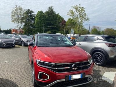 Usata VW T-Roc Style 150 CV (110 kW) 2022 Rosso SUV