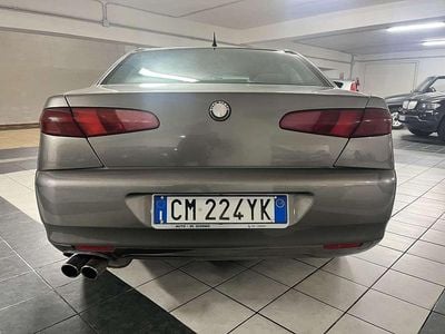 Usata Alfa Romeo 166 Distinctive 175 CV (128 kW) 2004 Grigio Berlina