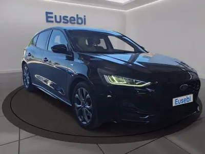 Usata Ford Focus ST-Line 125 CV (91 kW) 2023 Agate black (metallizzato) Berlina