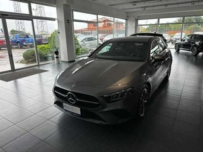 Grigio Usata 2024 Mercedes A180 Advanced Berlina | 29.490 € (Buon prezzo)
