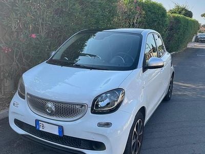 Nero Usata 2015 Smart ForFour Passion Utilitaria | 8000 € (Buon prezzo)