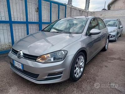 Usata VW Golf VII Highline 110 CV (80 kW) 2016 Grigio Berlina