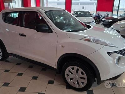 Usata Nissan Juke Tekna 110 CV (80 kW) 2011 Bianco SUV