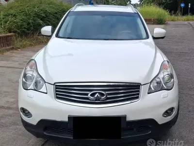 Usata Infiniti Ex37 320 CV (235 kW) 2010 Bianco SUV