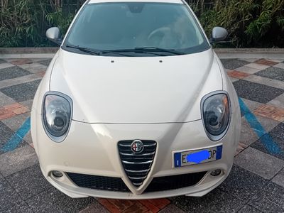 usata Alfa Romeo MiTo 1,3 diesel 85 cv ANNO 2014