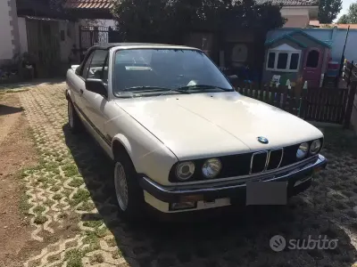 Usata BMW 320 Cabriolet 129 CV (94 kW) 1989 Bianco Cabrio