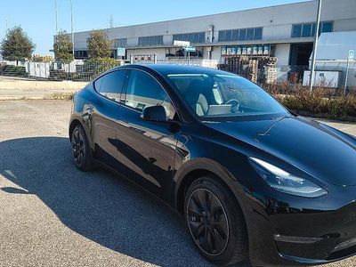 Usata Tesla Model Y 378 kW (514 CV) 2023 Nero SUV