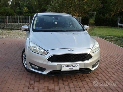 Usata Ford Focus Business Edition 120 CV (88 kW) 2015 Grigio Berlina