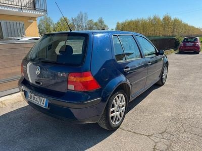 Usata VW Golf IV 101 CV (74 kW) 2002 Berlina