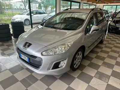 Usata Peugeot 308 Business-Line 93 CV (68 kW) 2013 Grigio Berlina
