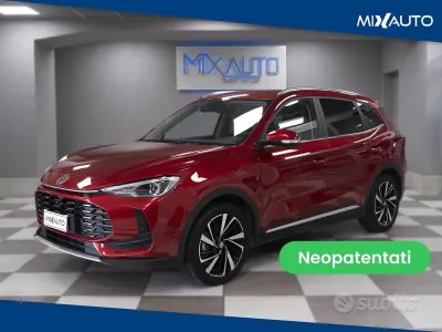 Usata MG ZS Luxury 102 CV (75 kW) 2025 Rosso SUV