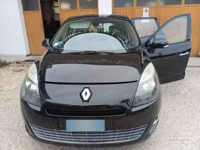 Usata Renault Scénic III 130 CV (95 kW) 2009 Nero Monovolume