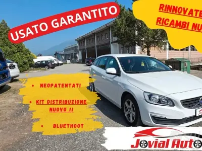 Usata Volvo V60 Momentum 120 CV (88 kW) 2017 Bianco Station wagon