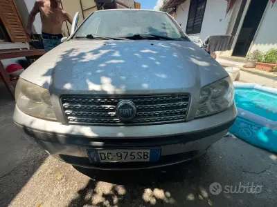Usata Fiat Punto 69 CV (50 kW) 2007 Grigio Utilitaria