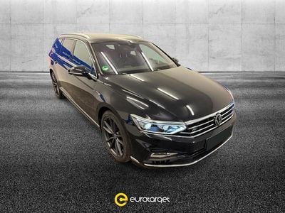 Usata VW Passat Executive 150 CV (110 kW) 2023 Nero metallizzato Station wagon
