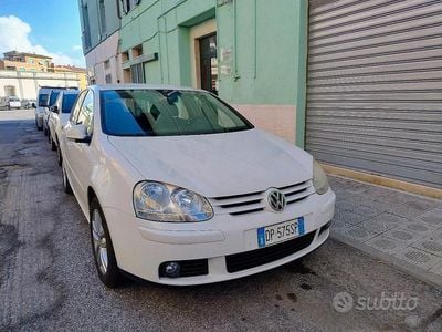 Usata VW Golf V 2008 Bianco Utilitaria