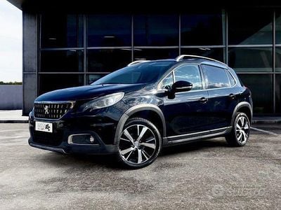 Usata Peugeot 2008 Allure 100 CV (73 kW) 2017 Nero SUV
