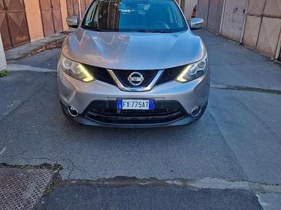 Usata Nissan Qashqai 115 CV (84 kW) 2016 Grigio SUV