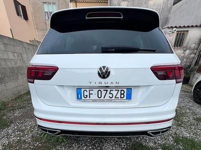 Usata VW Tiguan R-line 150 CV (110 kW) 2021 Bianco SUV