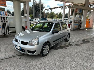 usata Renault Clio 1.2 benzina storia