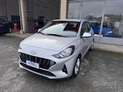 Usata Hyundai i10 66 CV (48 kW) 2023 Grigio Utilitaria
