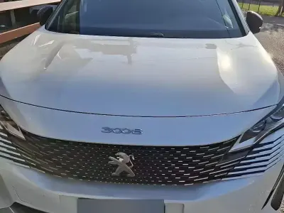 Usata Peugeot 3008 GT-line 131 CV (96 kW) 2023 Bianco SUV