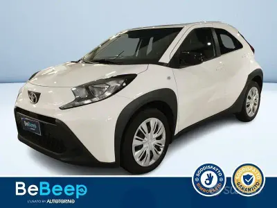 Usata Toyota Aygo X Active 72 CV (52 kW) 2024 Bianco pastello SUV