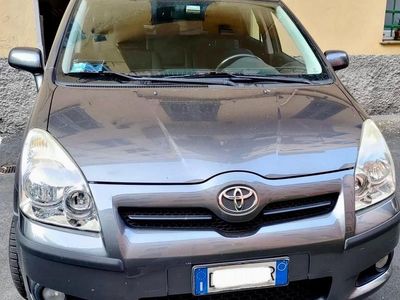 Toyota Corolla Verso