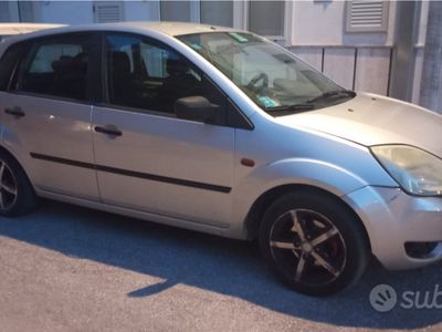 usata Ford Fiesta Fiesta 1.4i cat 5 porte Ghia