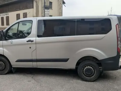 Usata Ford Transit Custom 125 CV (91 kW) 2012 Grigio Furgone