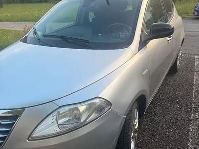 Usata Lancia Ypsilon 80 CV (58 kW) 2014 Utilitaria
