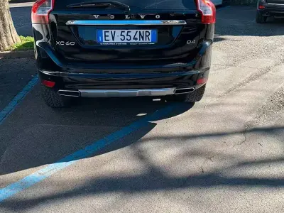 Usata Volvo XC60 181 CV (133 kW) 2014 Nero SUV