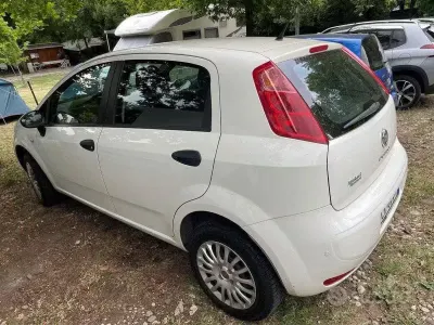 Usata Fiat Punto 77 CV (56 kW) 2014 Bianco Utilitaria