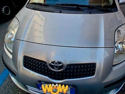 Usata Toyota Yaris 65 CV (47 kW) 2008 Grigio Utilitaria