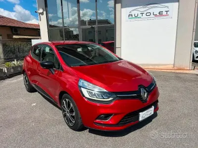 Usata Renault Clio IV Life 90 CV (66 kW) 2019 Rosso Berlina