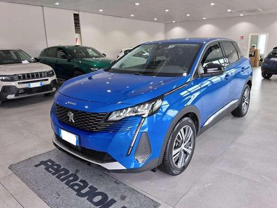 Usata Peugeot 3008 Allure 131 CV (96 kW) 2022 Blu/azzurro SUV