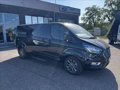 Usata Ford Tourneo Custom Titanium 131 CV (96 kW) 2023 Nero Furgone