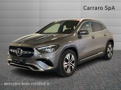 Usata Mercedes GLA200 Advanced Plus 150 CV (110 kW) 2023 Grigio montagna SUV