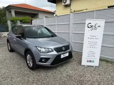 Käytetty Seat Arona Xperience 110 HP (80 kW) 2021 Harmaa Katumaasturi