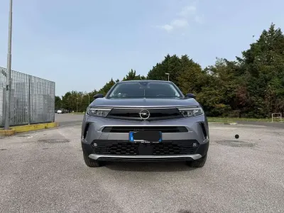 Usata Opel Mokka Elegance 110 CV (80 kW) 2023 Grigio SUV