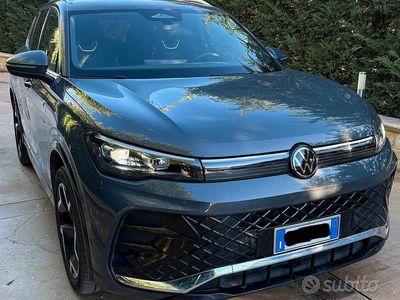 Usata VW Tiguan R-line 150 CV (110 kW) 2025 Grigio SUV