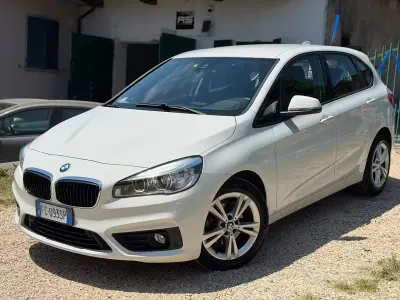 Usata BMW 216 Active Tourer Sport Line 116 CV (85 kW) 2016 Bianco Monovolume