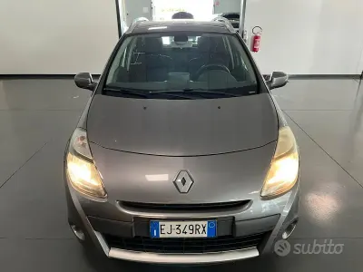 Usata Renault Clio Dynamique 103 CV (75 kW) 2011 Grigio Station wagon