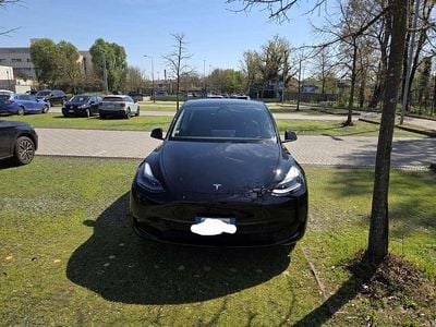 Usata Tesla Model Y RWD 88 kW (120 CV) 2023 SUV